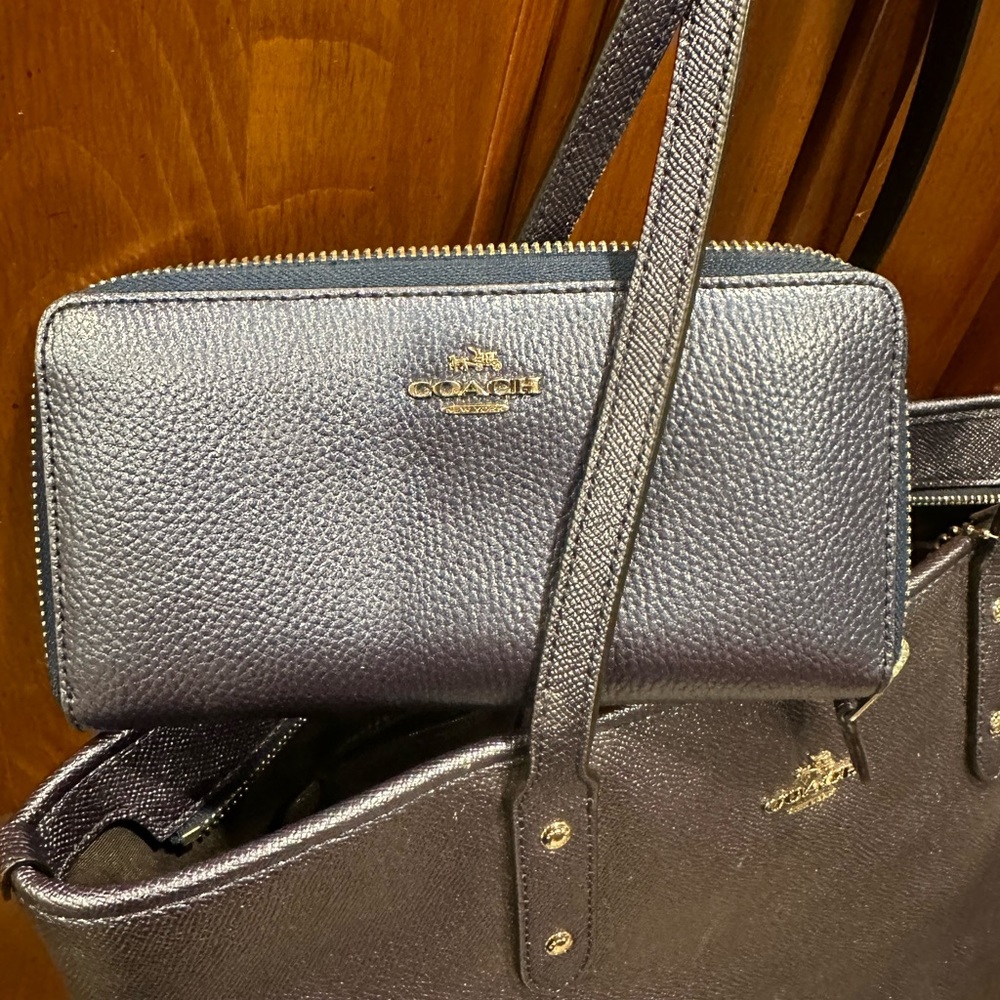 Coach handbag and wallet - Picture 5 of 6